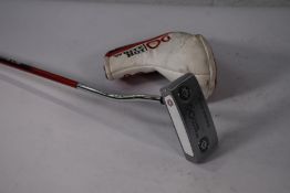 An Oydssey White Hot Double Wide DB Putter
