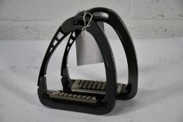 A pair of Acavallo brackets Arena Alupro stirrups