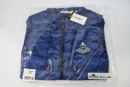 A Peter Millar hyper light vest, blue camouflage (Size L)