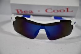 A quantity of Bea cool cycling polarized sunglasses (Approximately 50 items).