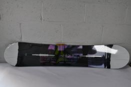 A women's as new Burton Stylus flat top snowboard 136 -142cm