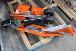 A Terrateck Paper Pot Transplanter, item is unchecked and may be incomplete.