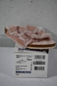 A pair of Kid's Arizona Shearling fur lined light Rose Birkenstocks (Size UK 11.5 (30) )