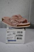 A pair of Kid's Arizona Shearling fur lined light Rose Birkenstocks (Size UK 1 (33) ) (Damaged Box)