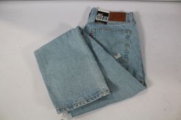 A pair of women's as new Levi's 501 Original Cropped jeans (W29, L28).