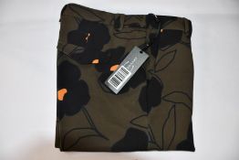 An as new Luisa Cerano Olive Printed Trousers, 628209/2473 3742