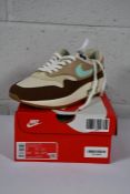 A pair of men's boxed as new Nike Air Max 1 PRM medium brown/mint foam (Size UK 7).