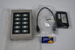 A boxed as new Sotec RF10T Wireless Bumpbar with USB Receiver.