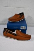 An as new pair of Bugatti BUG33505 Cognac Chelsea Loafers in Tan, Size UK7 EUR41.