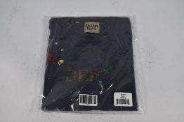 An as new Gallery Dept Hand Painted T-Shirt in Navy, Size Medium.