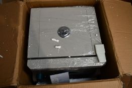 An as new Lichen 202-00T Electric Blast Drying Oven Constant Temperature.