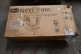 A Chicco Next2Me Forever Side Sleeping Bedside Crib & Cot Bundle-Cool Grey (Viewing recommended, ite