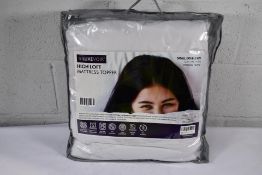 Four as new Luxevoir High Loft Mattress Toppers (Small double 122 x 190 + 5cm premium filling).