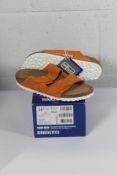An as new pair of Birkenstock Arizona BS Narrow Fit Sandals in Russet Orange Suede, Size UK 3.5.