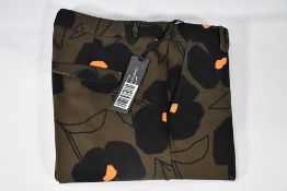 An as new Luisa Cerano Olive Printed Trousers, Size 40 628209/2473 3742.