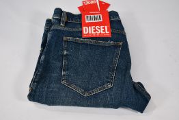 A pair of men's as new Diesel D-STRUKT stone wash jeans (W33, L30).