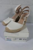 A pair of women's as new Stuart Weitzman Crystal Buckle Canvas Espadrille Wedge Sandals (41.5).