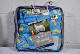 An as new WeatherBeeta Comfitec Essentials Mesh II combo neck with seahorse print for horses (Size 6