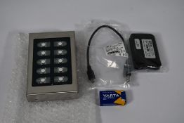 A boxed as new Sotec RF10T Wireless Bumpbar with USB Receiver.