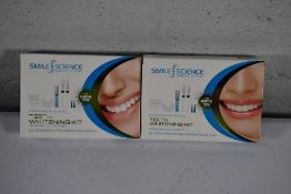 Eighteen as new Smile Science Professional Teeth Whitening Kit (EAN 634158501371).