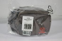 Five as new Vorn Multi Pouches in Green, EAN 7090033550552.