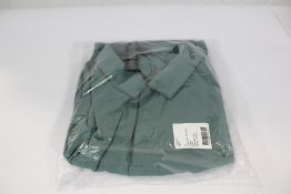 A men's Lululemon logo sport polo short sleeve top in green (Size XL).