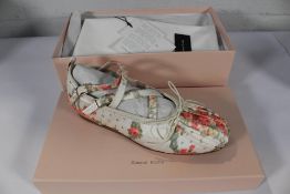 A pair of women's boxed as new Simone Rocha 5mm Round Criss Cross Ballerina Flats - Floral Print (EU