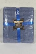 Ten packs of two as new Super Jumbo Bath Sheets - Royal Blue.