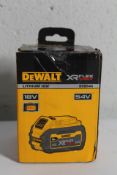 A boxed as new DeWalt XR Flex Volt Lithium Ion 6.0AH 18V 54V, DCB546, EAN 5025537237250.