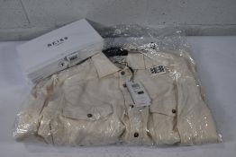 A Reiss - James Textured Jersey Shirt LS and a Reiss Bless 3-Pack Crew Neck T-shirt (All large).