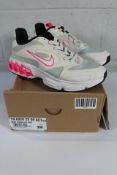 A pair of women's boxed as new Nike Air Zoom Trainers - Pink/White (UK 6).