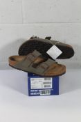 A pair of boxed as new Birkenstock Arizona BS Sandals in Stone, Size UK 9.