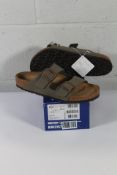 A pair of boxed as new Birkenstock Arizona BS Sandals in Stone, Size UK 9.