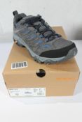 A pair of men's boxed as new Merrell Moab 3 Gore Tex - Granite/Poseidon (UK 9).