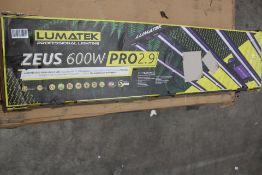 A Lumatek Zeus 600W PRO 2.9 Grow Light (Box damaged).