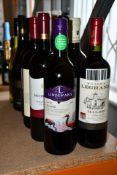 Twelve bottles of assorted wines to include Jacob's Creek, Lindeman's Baron de Baron and Maison Legr