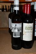 Twelve bottles of assorted wines to include Luxium Wines, Chateau Fonplegade and La Vie, Susana (Ove