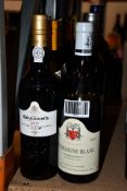 Twelve bottles of assorted wine to include Graham's, Valdubon, Lanzerac and Bourgogne Blanc (Over 18