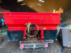 2002 KRM 24m Fertiliser Spreader