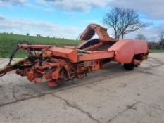 2001 Grimme GZ1700 DLS Trailed Potato Harvester