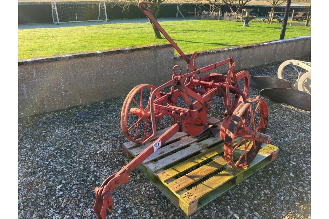Conventional 2 furrow trailed plough - Image 1 of 3