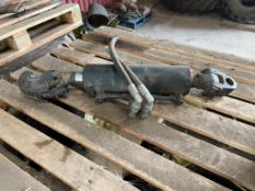 Cat 2 hydraulic top link