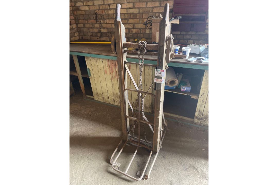Vintage sack winder. No VAT