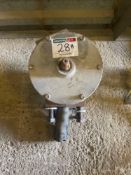 Wobble box for side knife