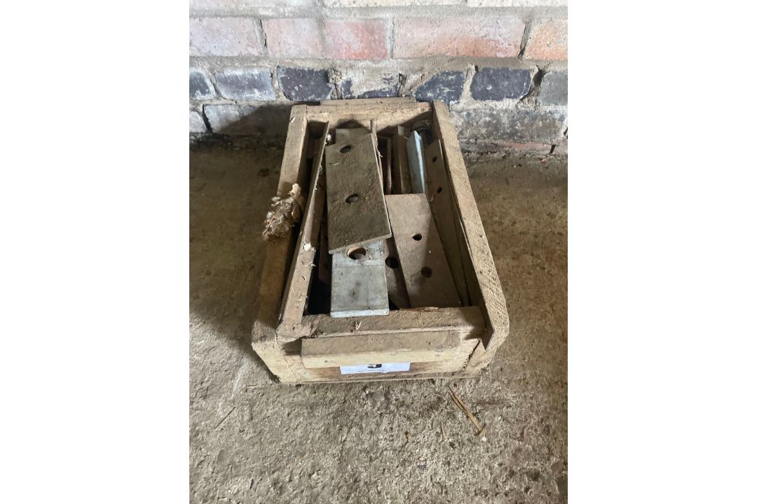 Quantity metal off cuts