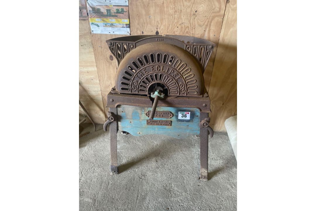 Eclipse root cutter