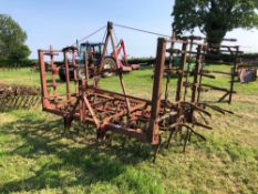 Marsk-Stig 14' springtine cultivator, manual folding, linkage mounted