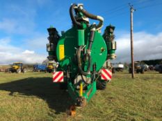 2019 Samson PGII28 tri axle slurry applicator, telescopic top loading arm with ejector primer and hy