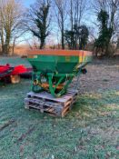 Amazone ZA-OC 900, Twin Disc, 1200 Hopper Extension, Road Lights,3-Point Linkage, PTO Driven