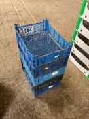 c.100No blue plastic mushroom trays